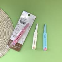 Eyebrow Razor CP003736